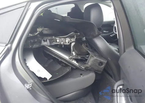 2022 Jaguar E-Pace Se P250 Awd Automatic z USA, uszkodzony, nr VIN SADFP2FX1N1030023